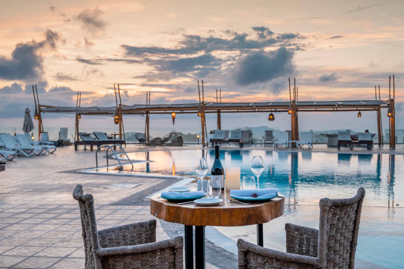 Smy-Orizontes-Santorini-Restaurant-18