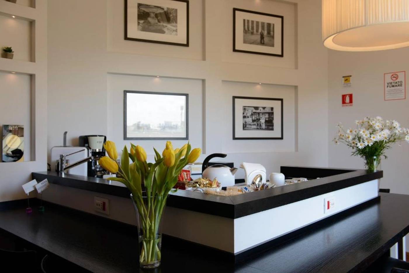 At-Home-Townhouse-Restaurant-8