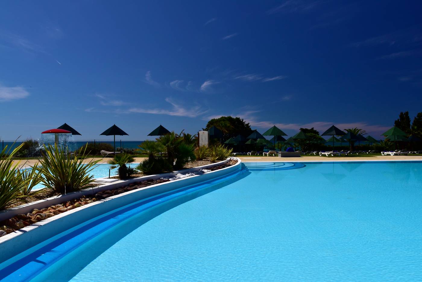 Pestana-Viking-Hotel---Resort-Pool-6