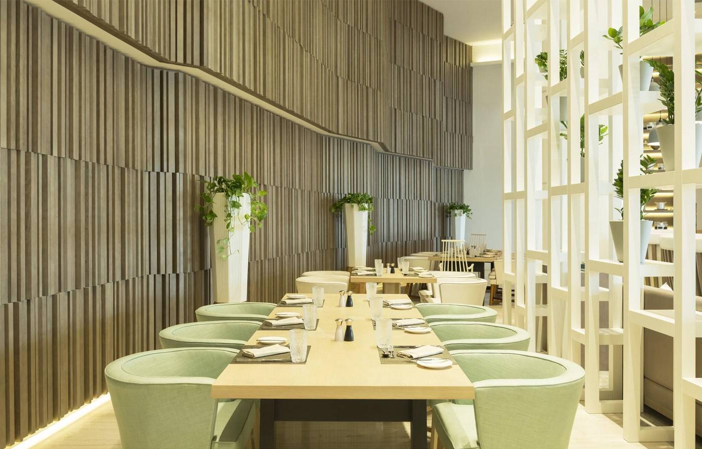 Le-Royal-Meridien-Beach-Resort-and-Spa-Restaurant-57