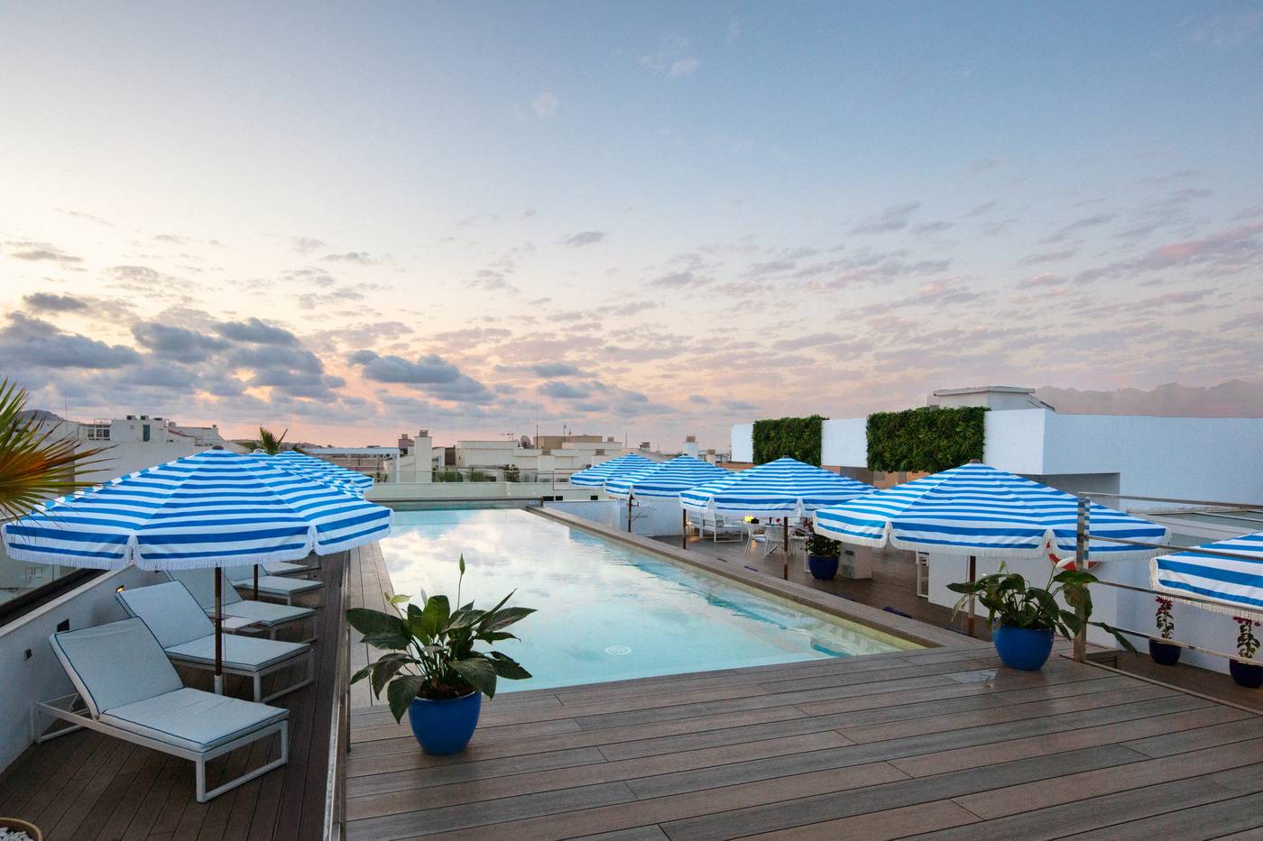 El-Puerto-Ibiza-Hotel---Spa-Pool-3