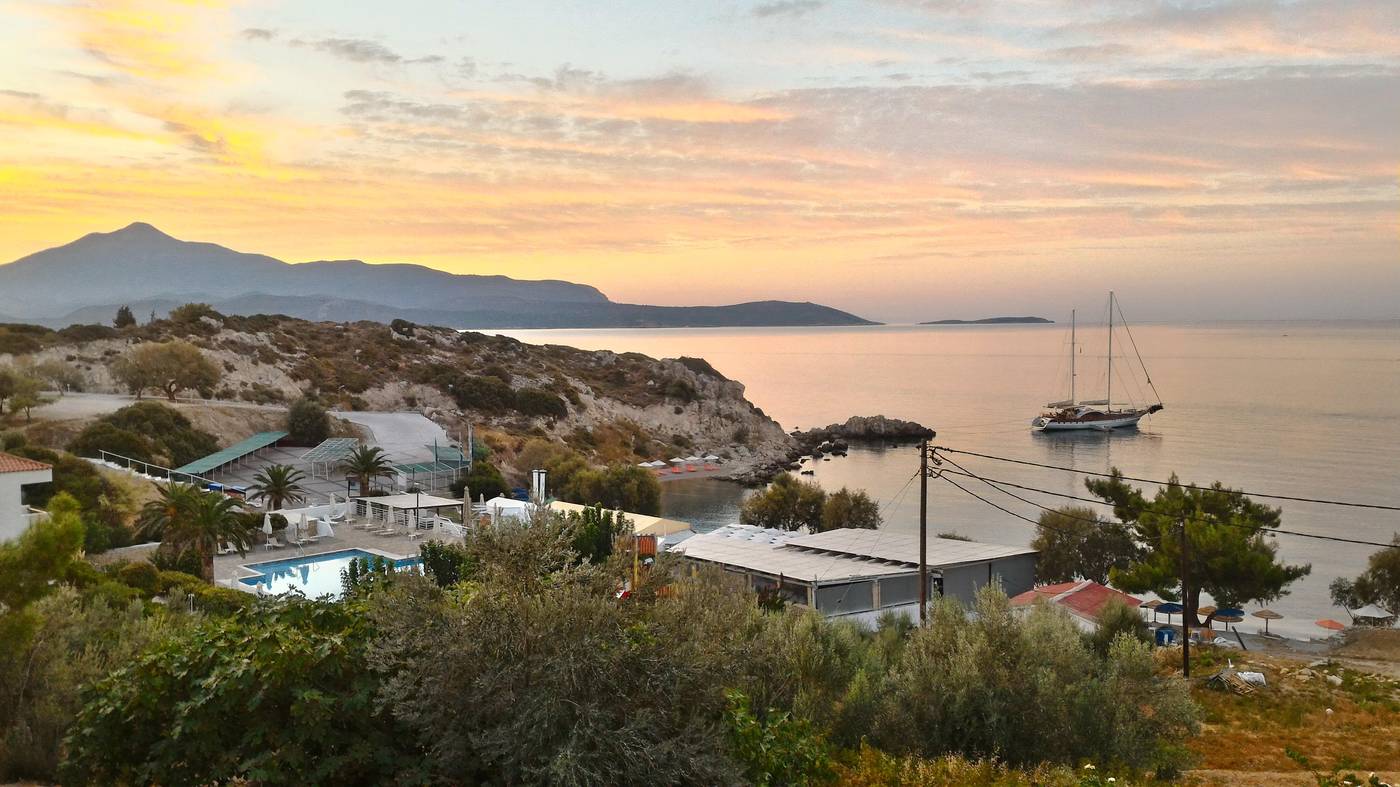 Glikorisa-Beach-Restaurant-24