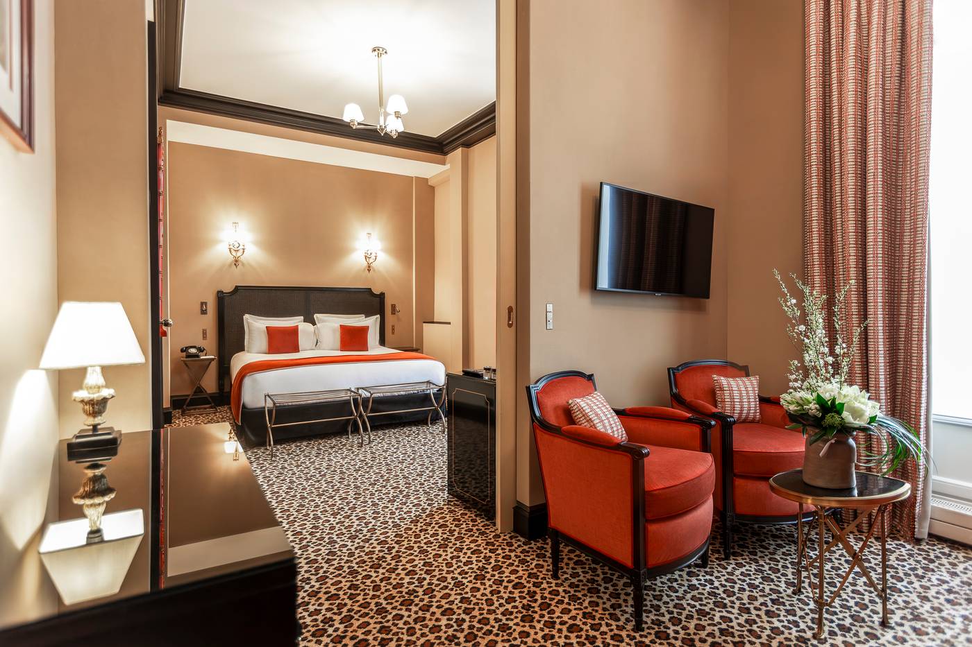 West-end-Paris-Room-8