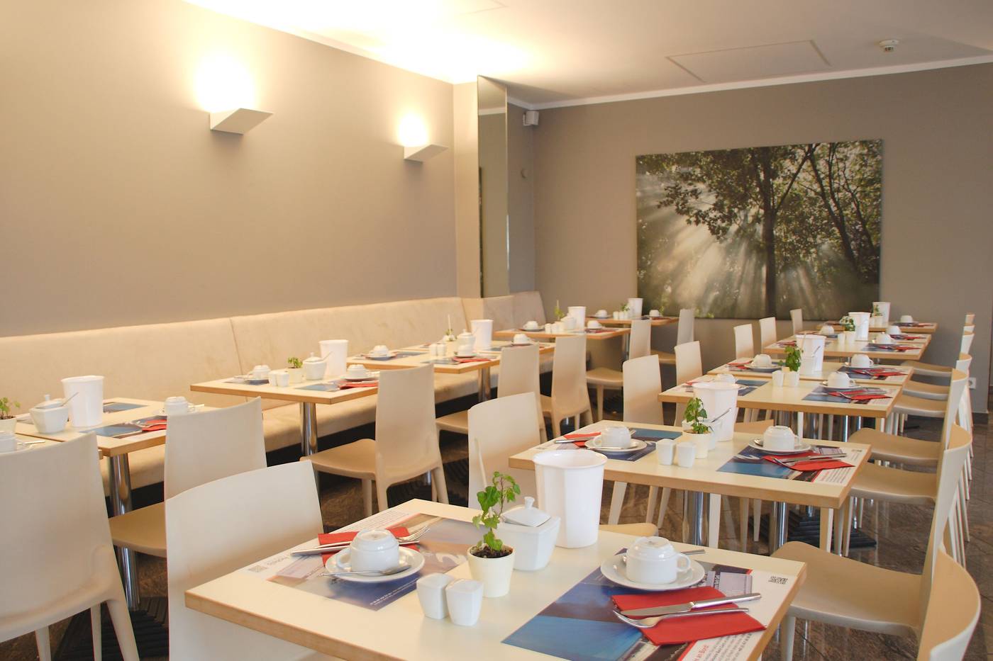 Berlin-Mitte-by-Campanile-Restaurant-56