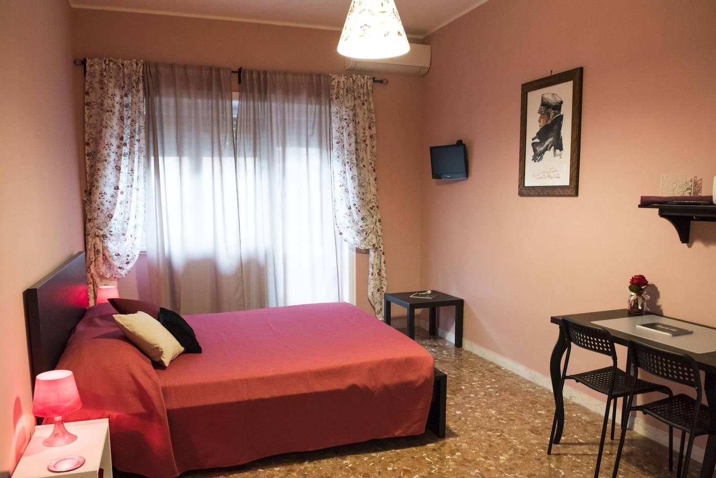 Authentic-Sweet-Home-Room-11