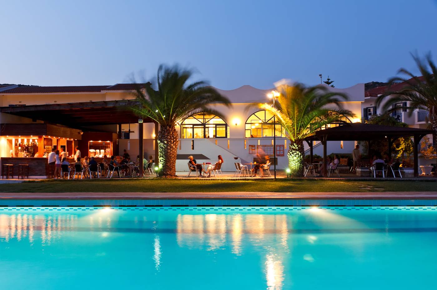 Saint-Nicholas-Bar-2