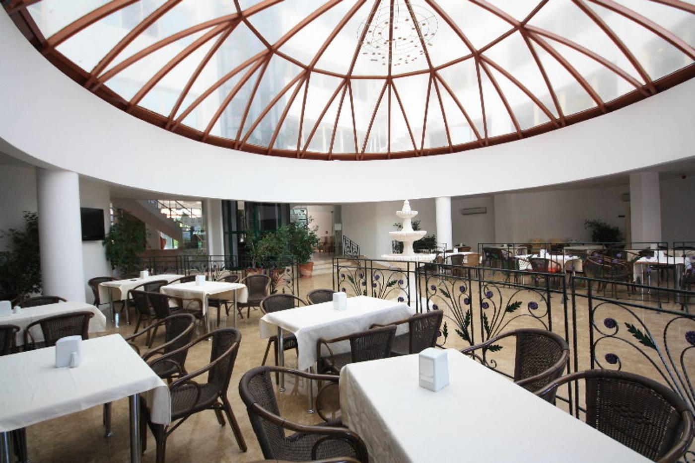 Idas-Park-Icmeler-Restaurant-29