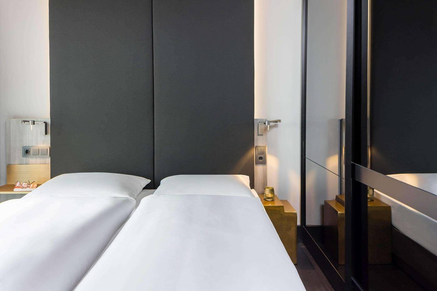 Hotel-Amano-East-Side-Room-15