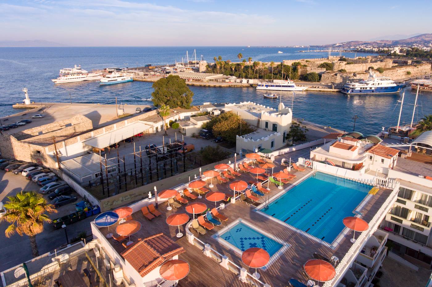 Kosta-Palace-Pool-1