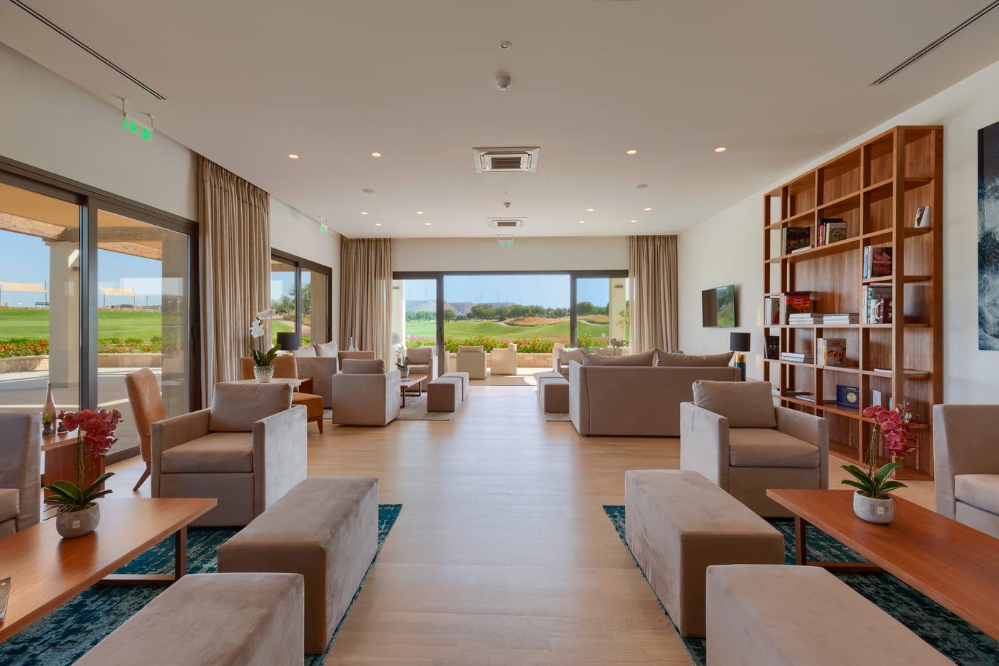 Aphrodite-Hills-Golf---Spa-Resort-Residences-Lobby-55