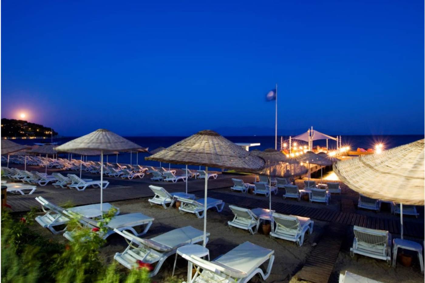 Latanya-Park-Resort-Beach-38