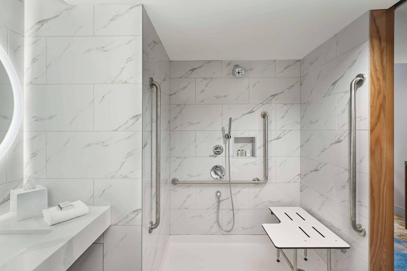 Metropolitan-Hotel-Vancouver-Room-33