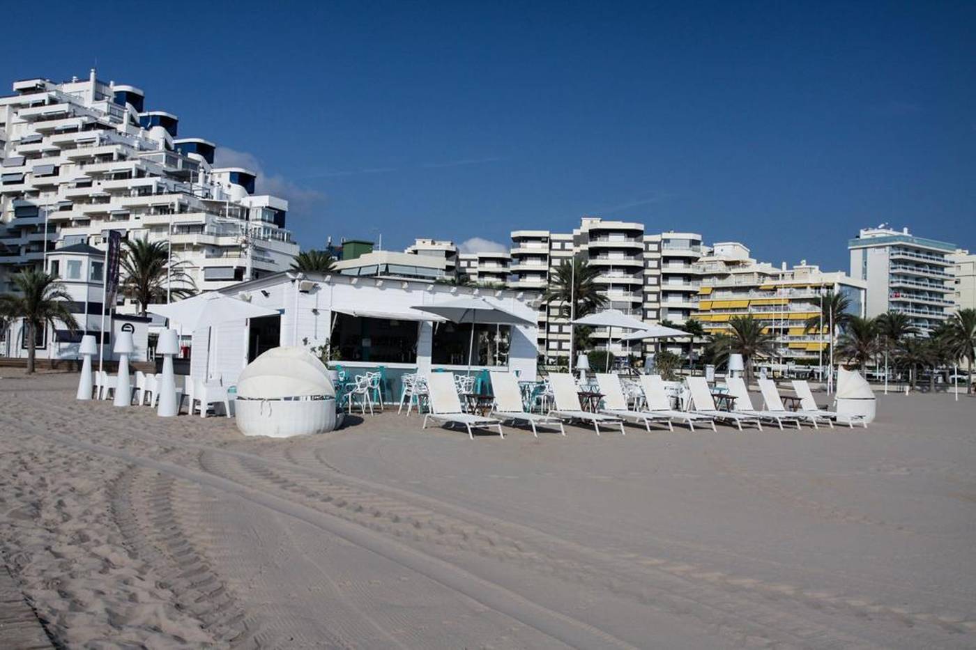 Magic-Aqua-Villa-Luz-Bar-51