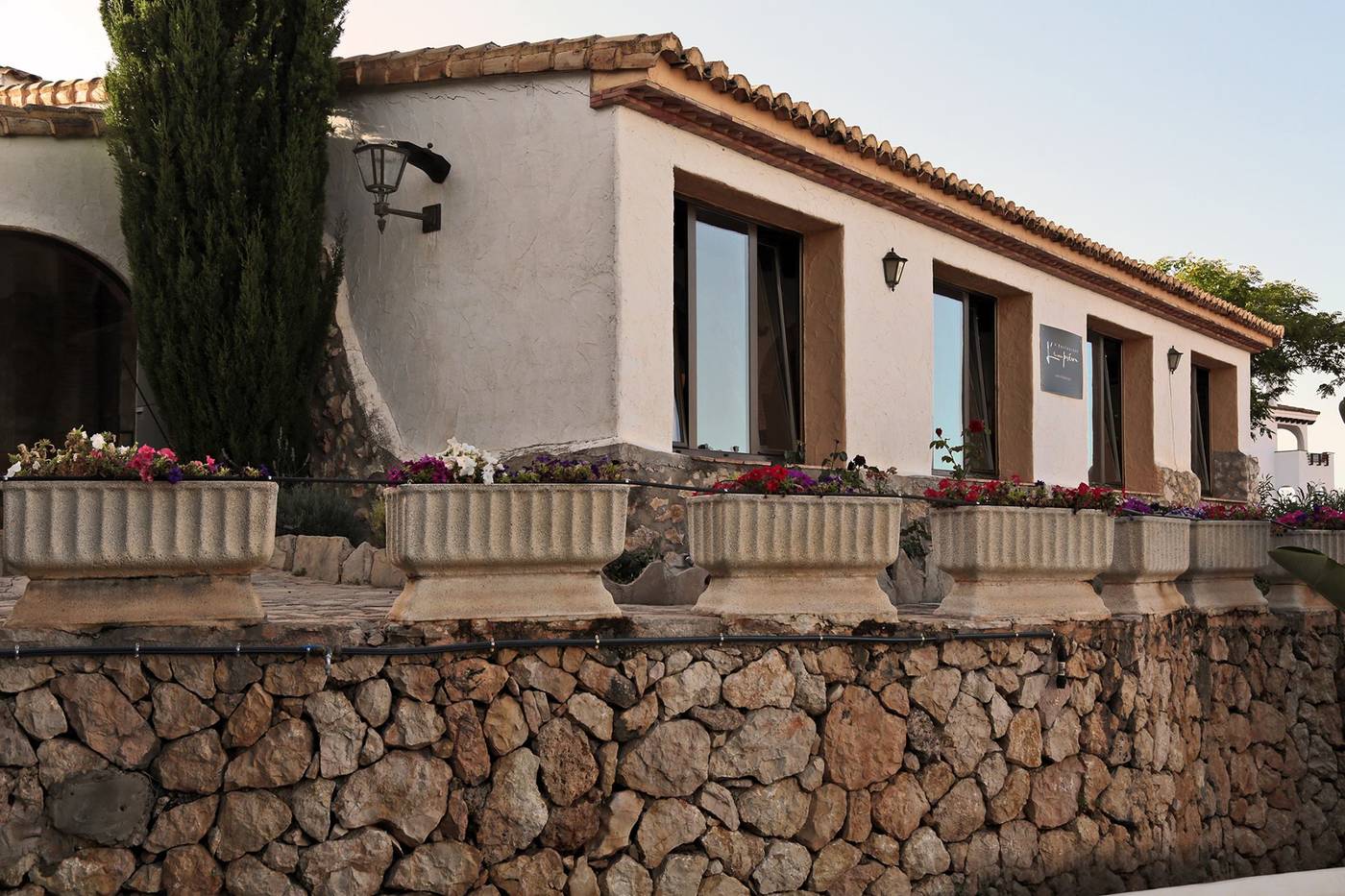 Bellavista-Residential-Restaurant-16