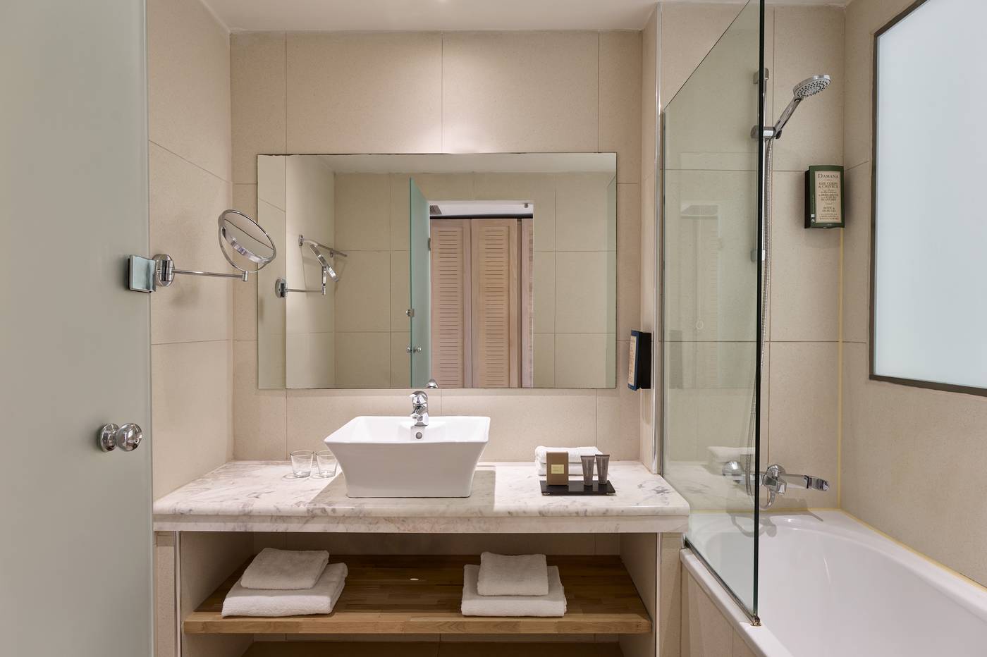 Eleon-Grand-Resort---Spa-Room-47