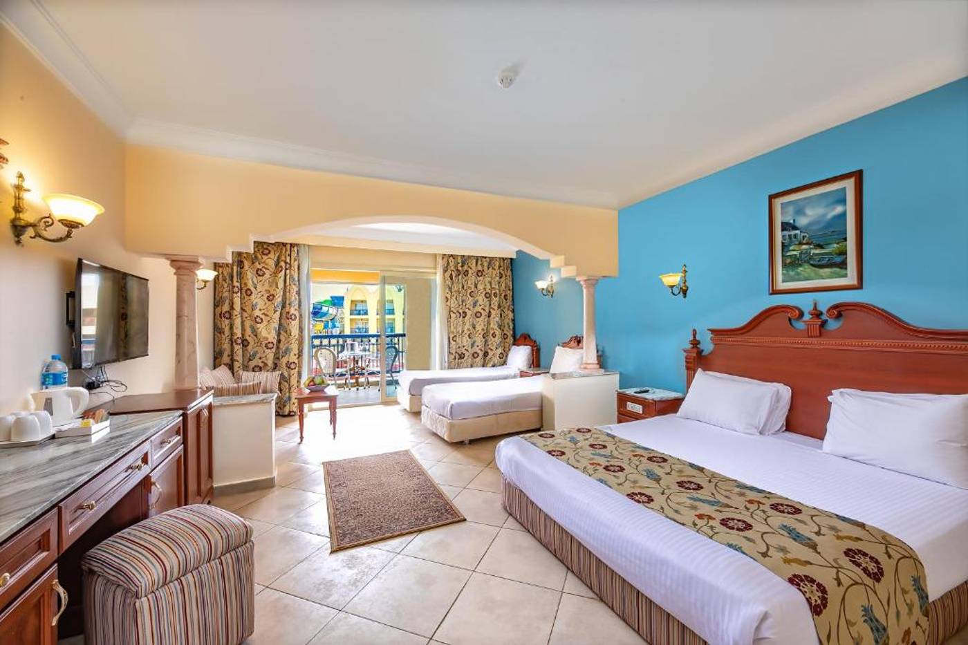 Titanic Palace And Aquapark Resort
