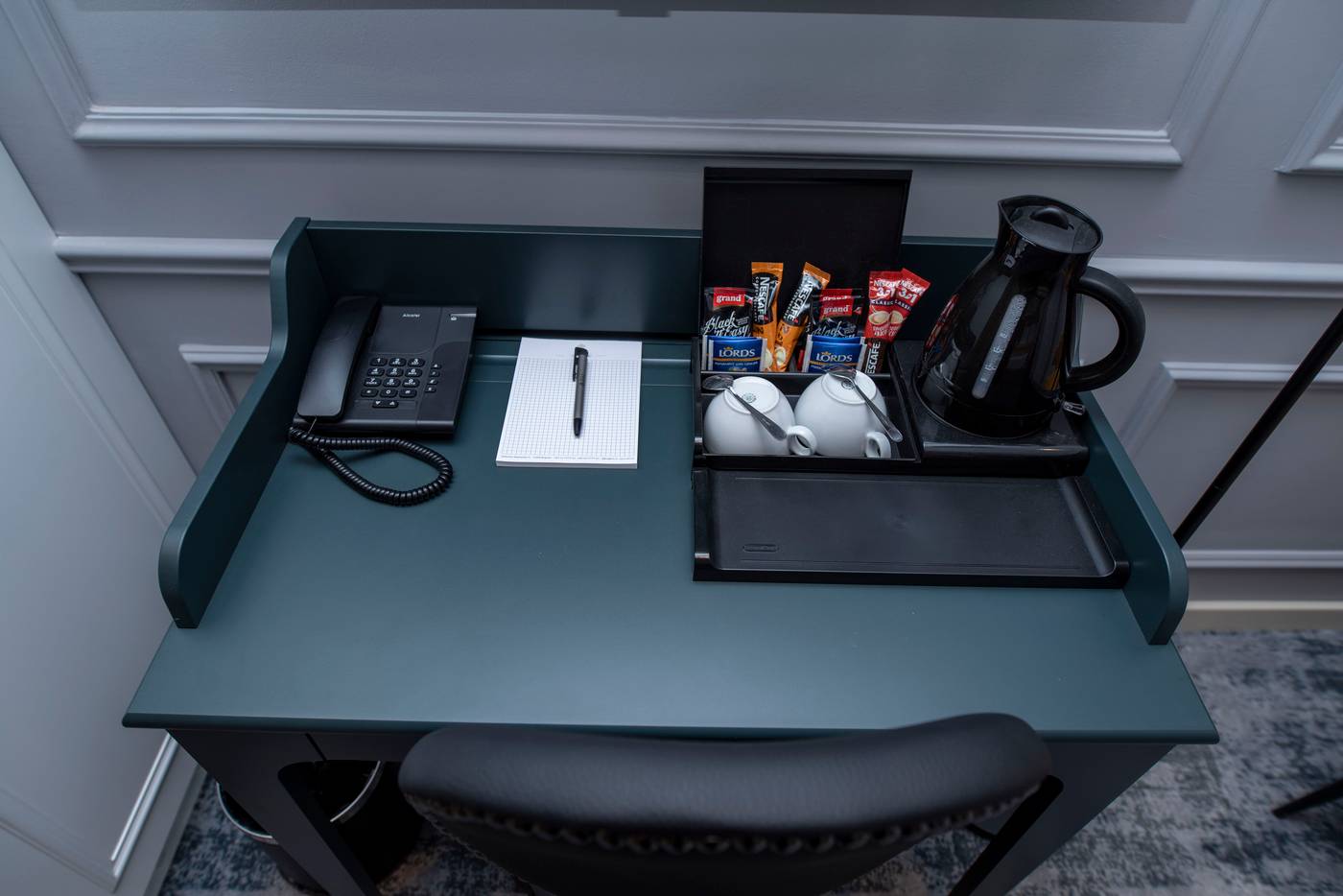 H41 Luxury Suites-Serbia-Beograd-Room-5