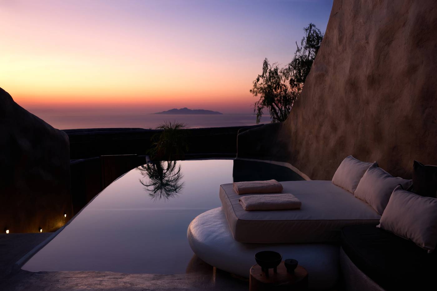 One Of One Hotel-Greece-Santorini-Room-10