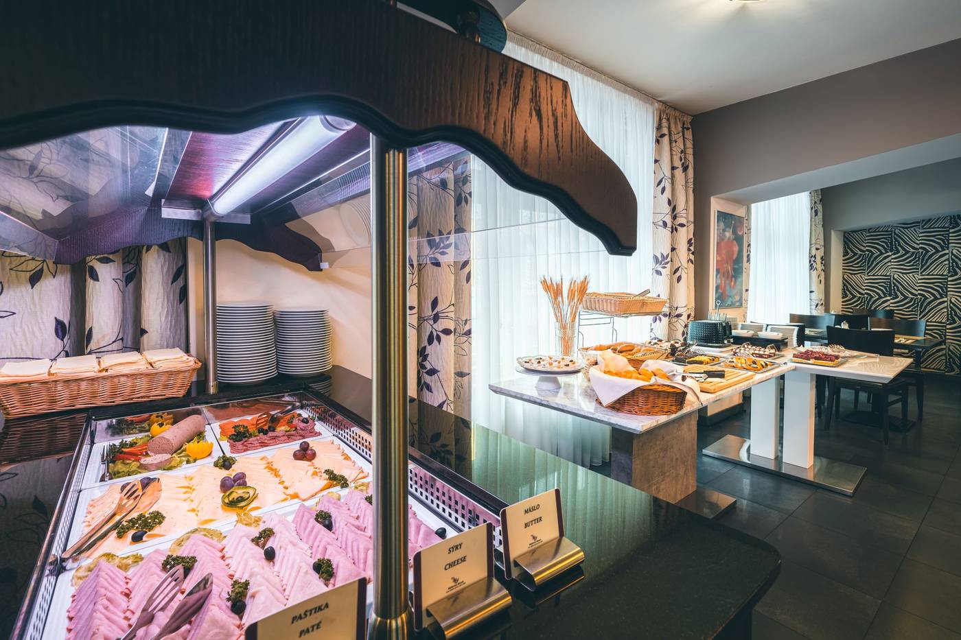 Elysee-Hotel-Restaurant-43