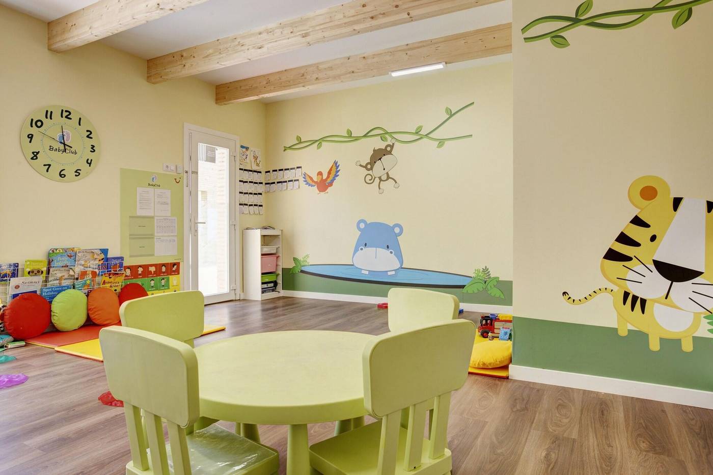 Grupotel-Mar-de-Menorca-Sports-and-Entertainment-54