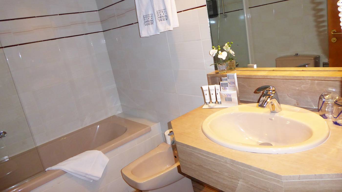 Estela-Barcelona-Room-34