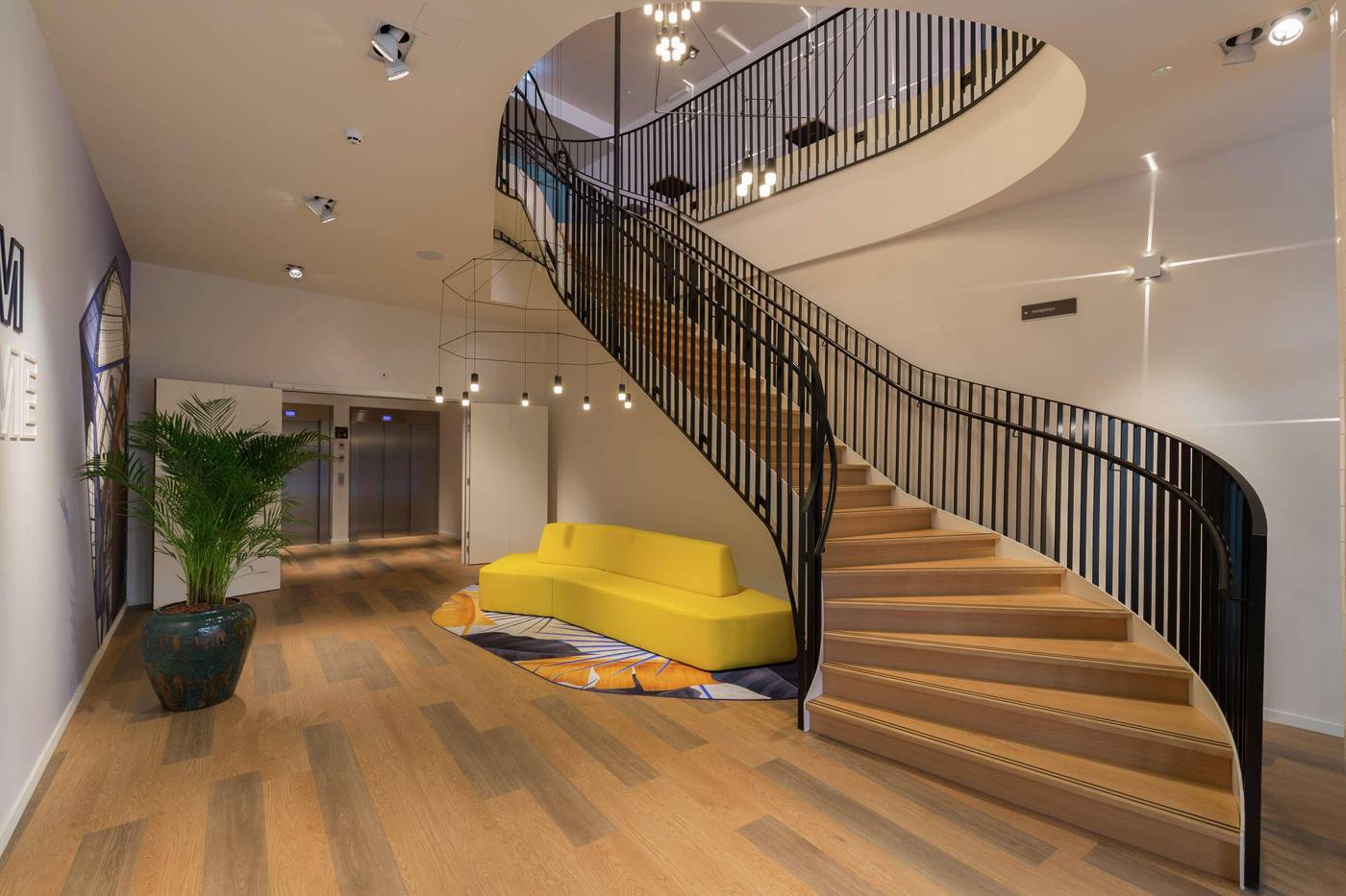 Hampton by Hilton Antwerp Central Station-Belgium-ANTWERP-Lobby-4