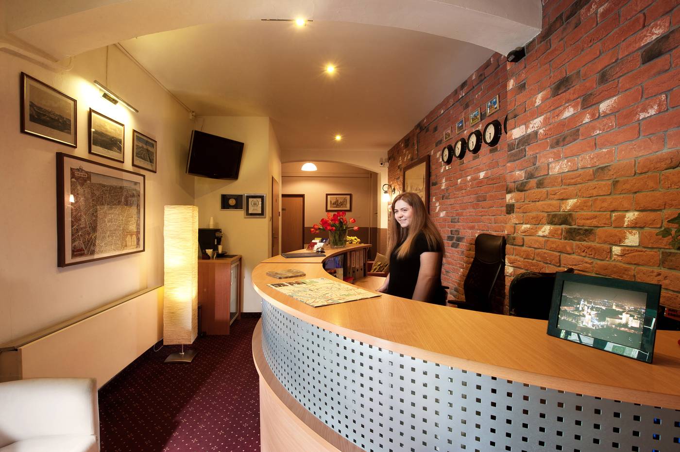 Maly-Krakow-Aparthotel-Lobby-2