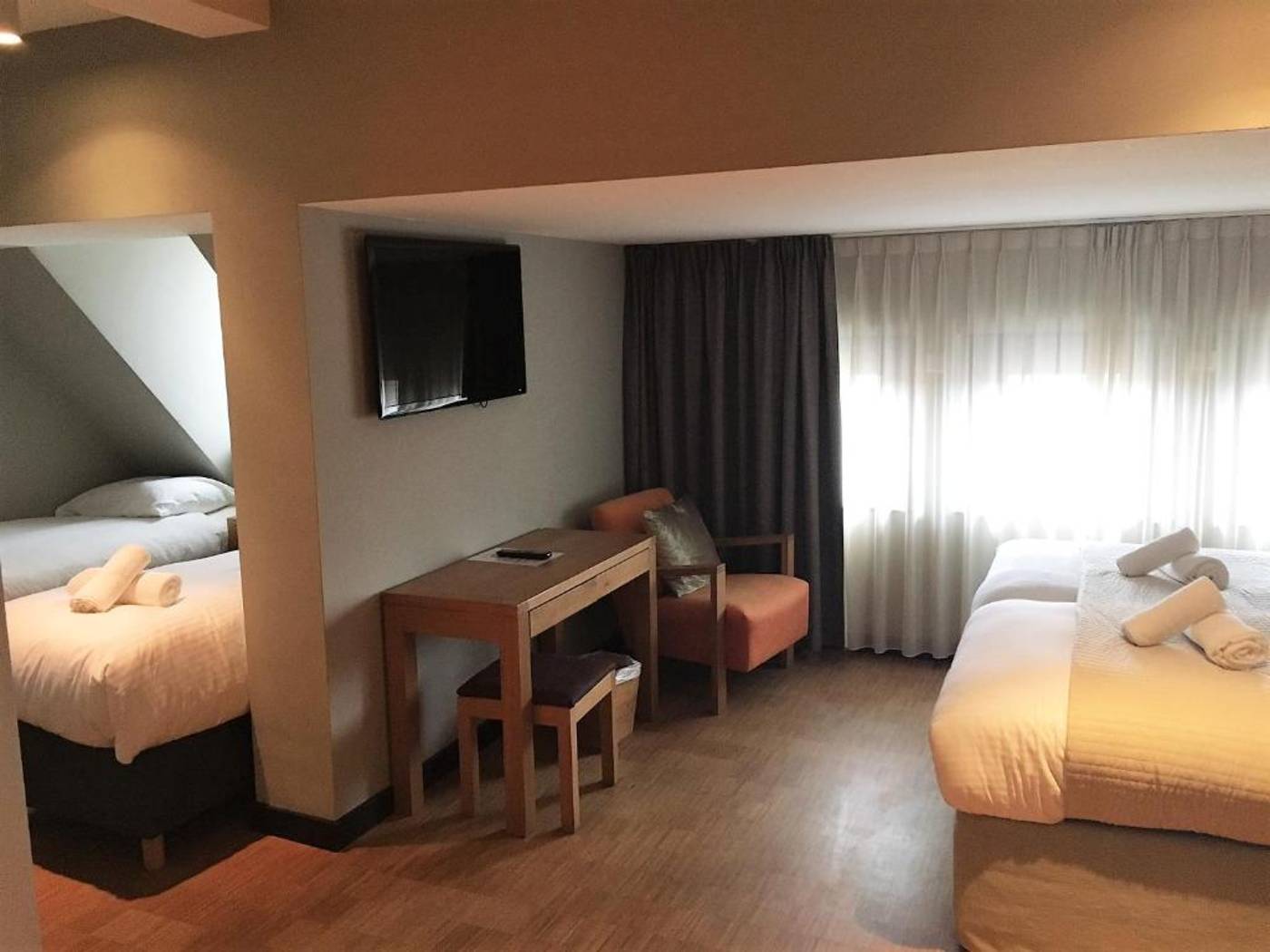 The-Bank-Hotel-Room-27