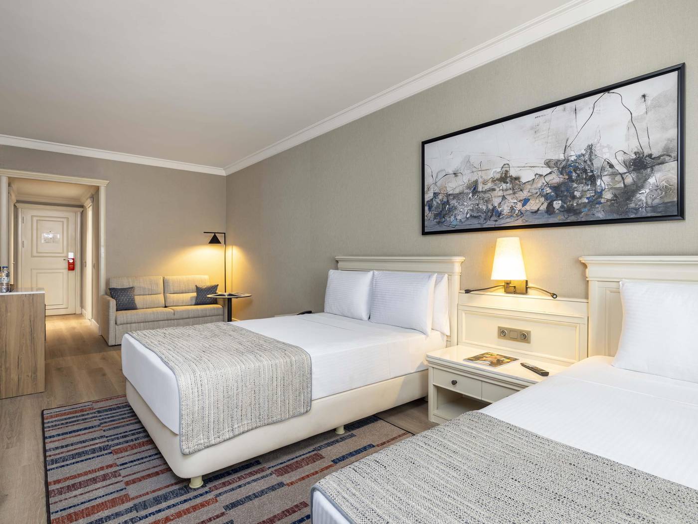 Elite-World-Comfy-Istanbul-Taksim-Hotel-Room-17