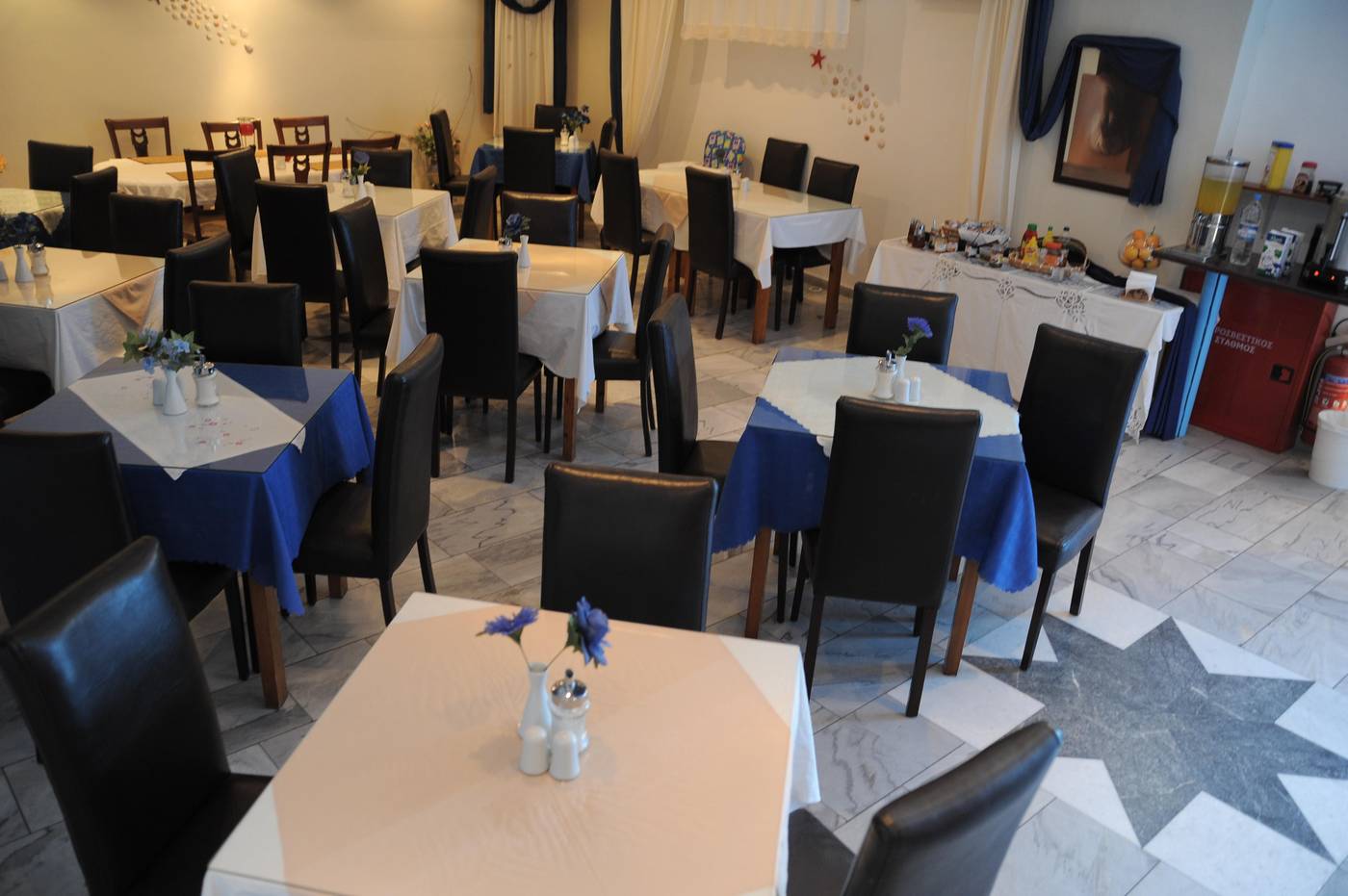 Perissa-Bay-Restaurant-34