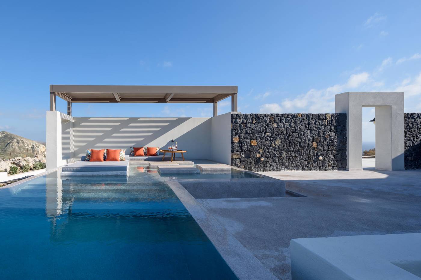 Potnia-Theron-Suites-Room-4