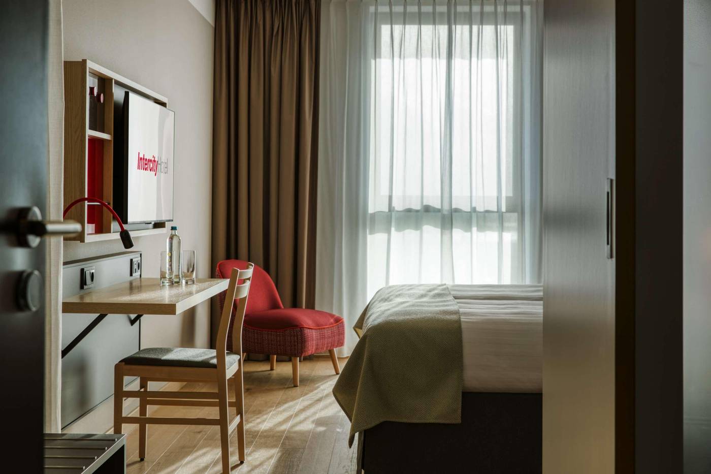 IntercityHotel-Amsterdam-Airport-Room-39