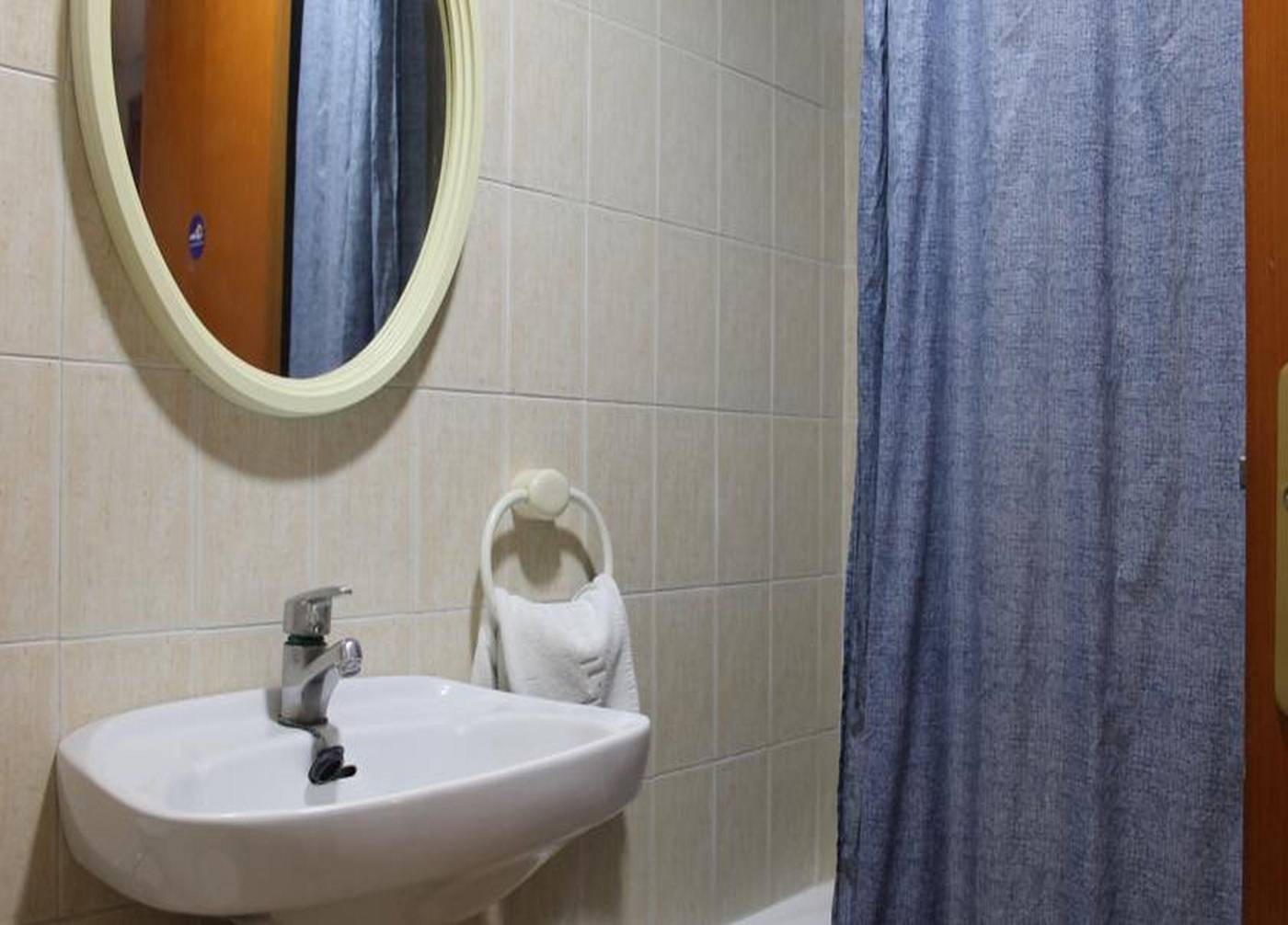 Alpha-Apartments-Room-18