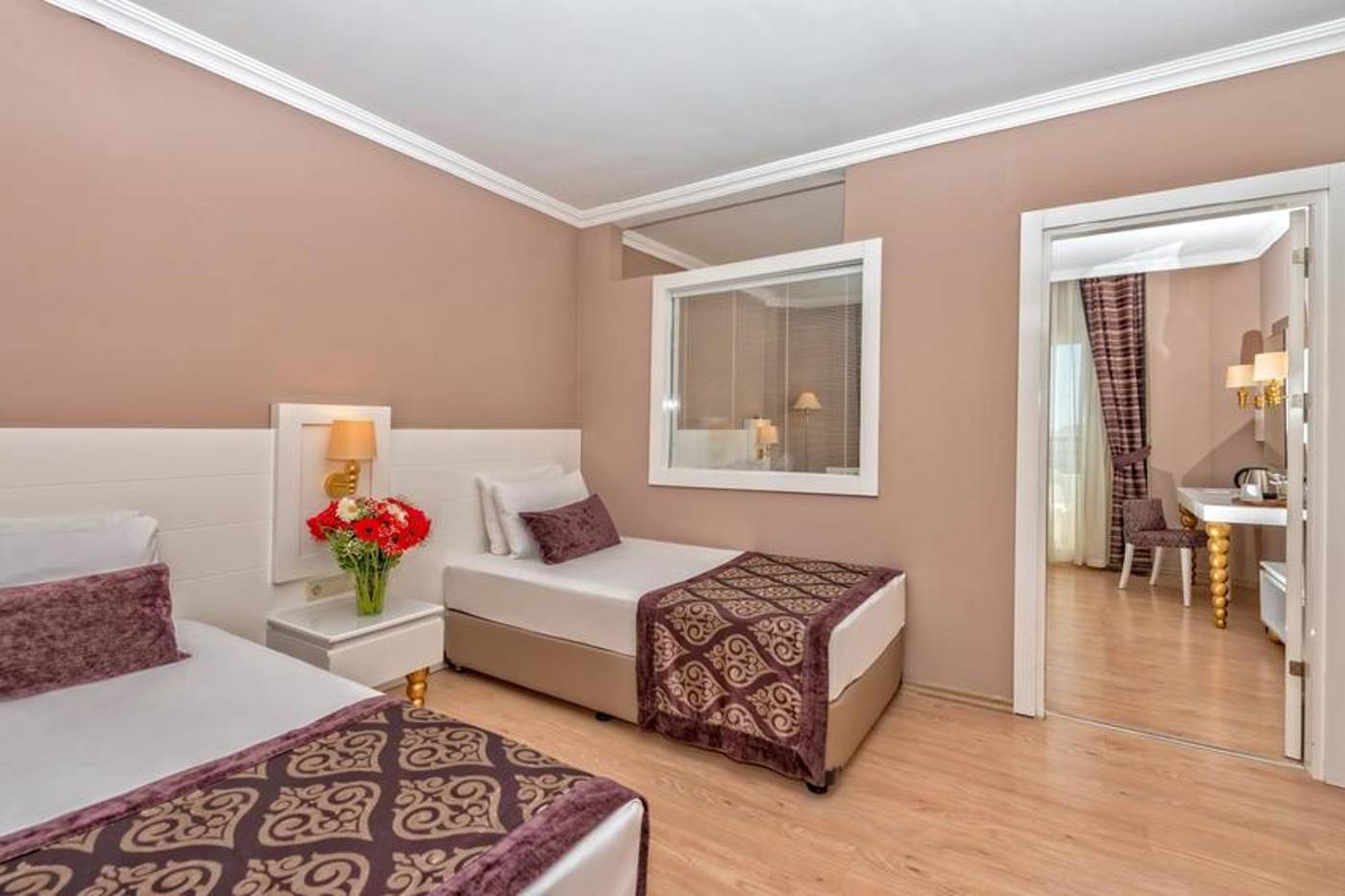 Serenis-Hotel-Room-16