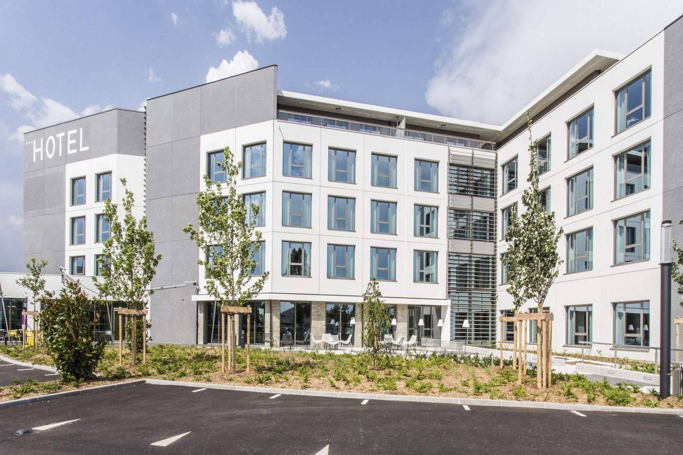 Hotel Parkest by Arteloge - France - GENAS - General view - 1