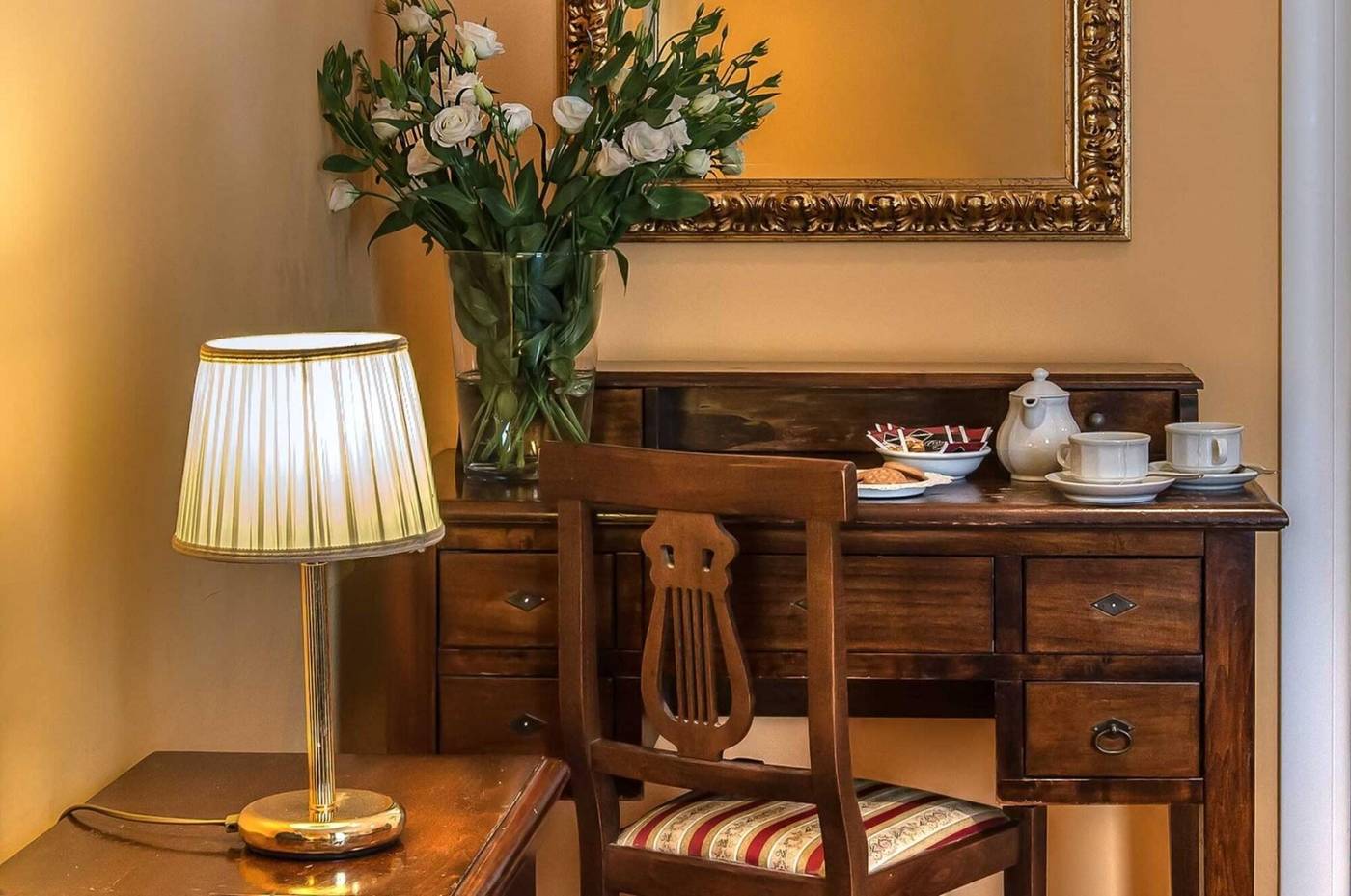 Hotel-Caracciolo-Room-7