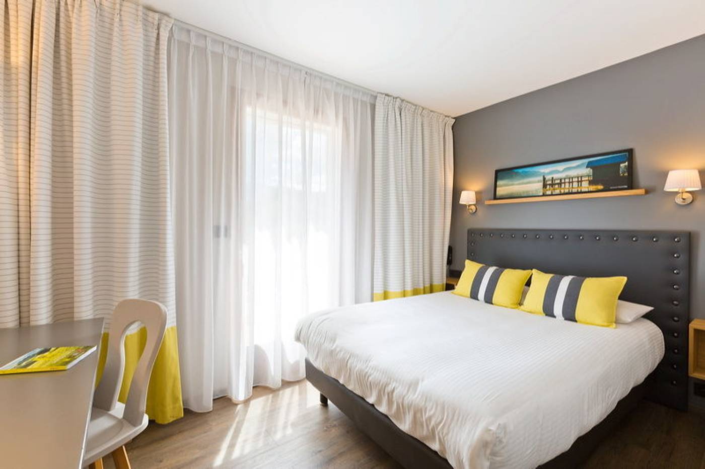 Logis Hotel Arcalod - Grand Parc-France-DOUSSARD-Room-9