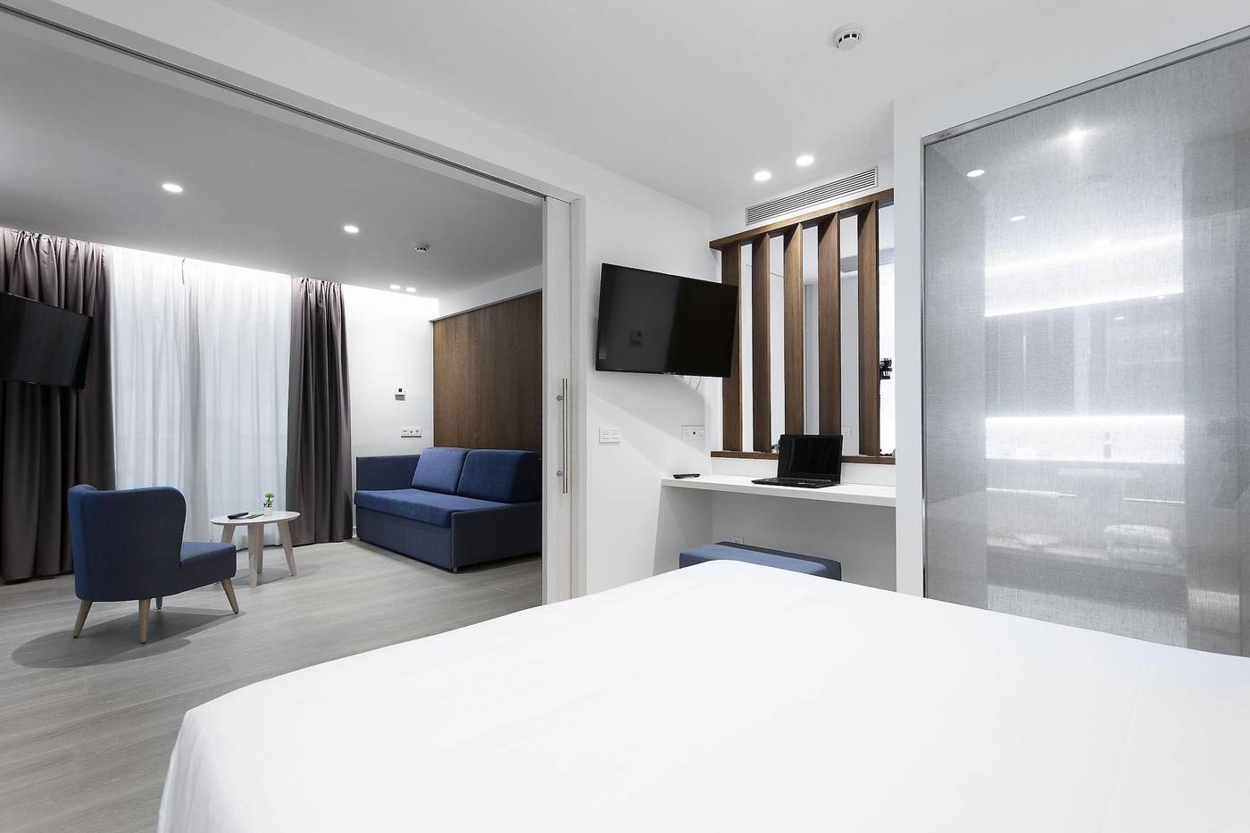Indalo-Park-Room-32
