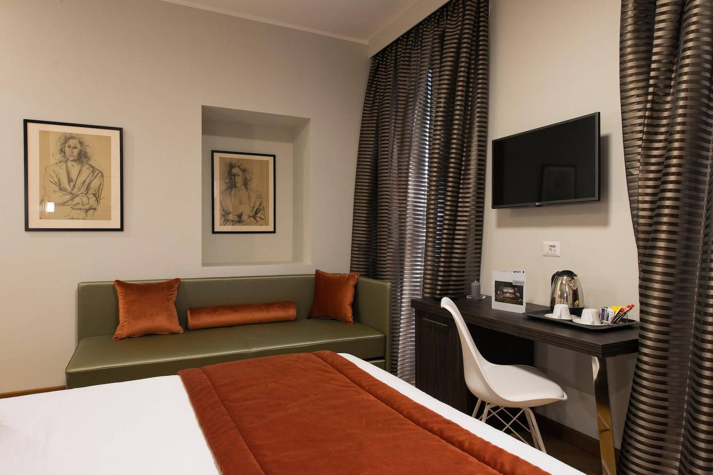 Vittoriano-Suite-Room-16