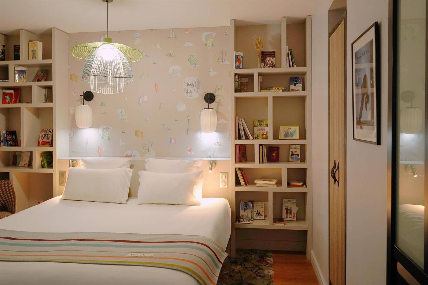 Hotel-Litteraire-Marcel-Ayme--BW-Premier-Collectio-Room-34