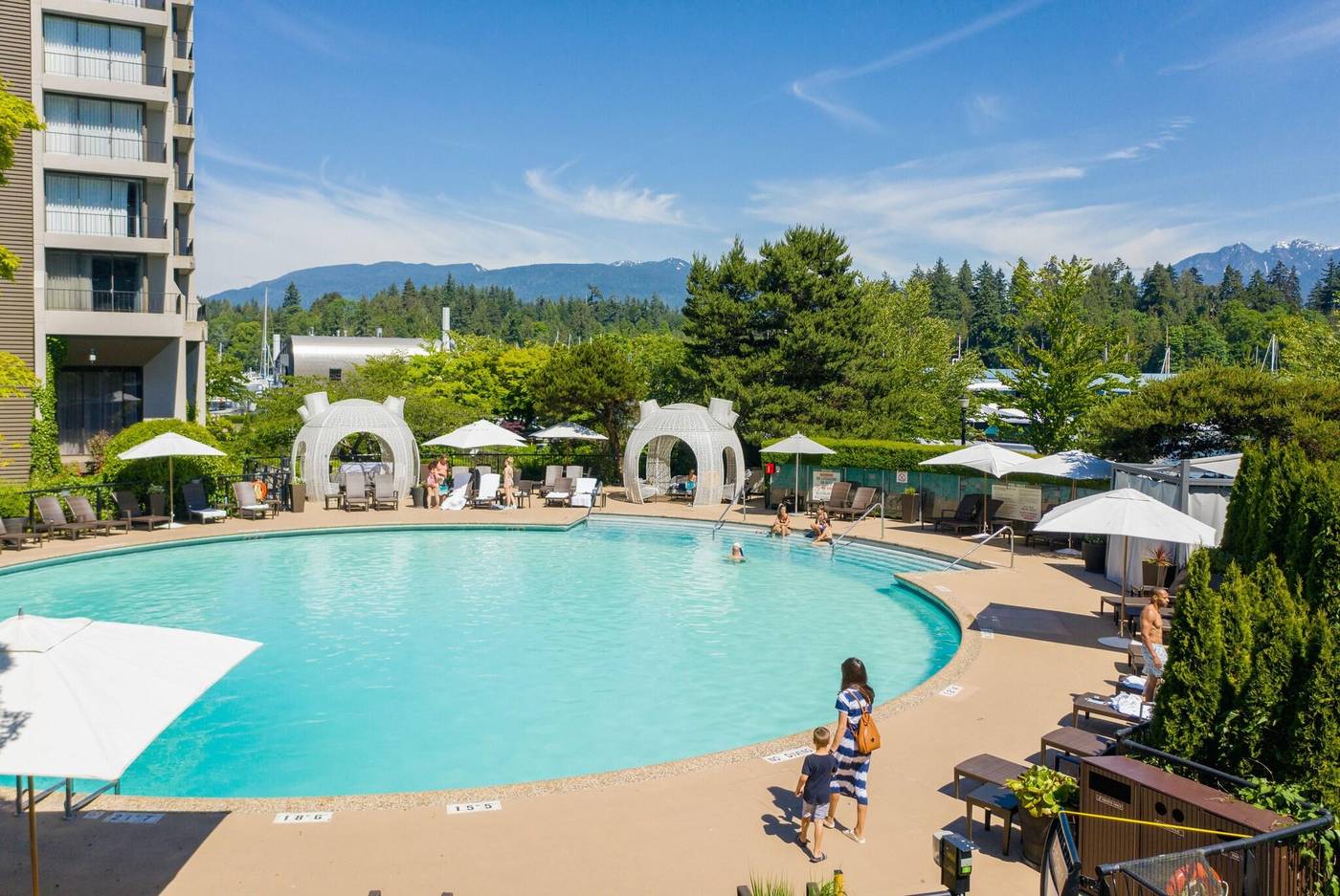 Westin-Bayshore-Vancouver-Pool-3