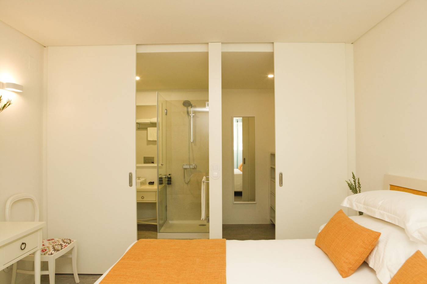 Casa-Palmela---Small-Luxury-Hotels---Villas-Room-60