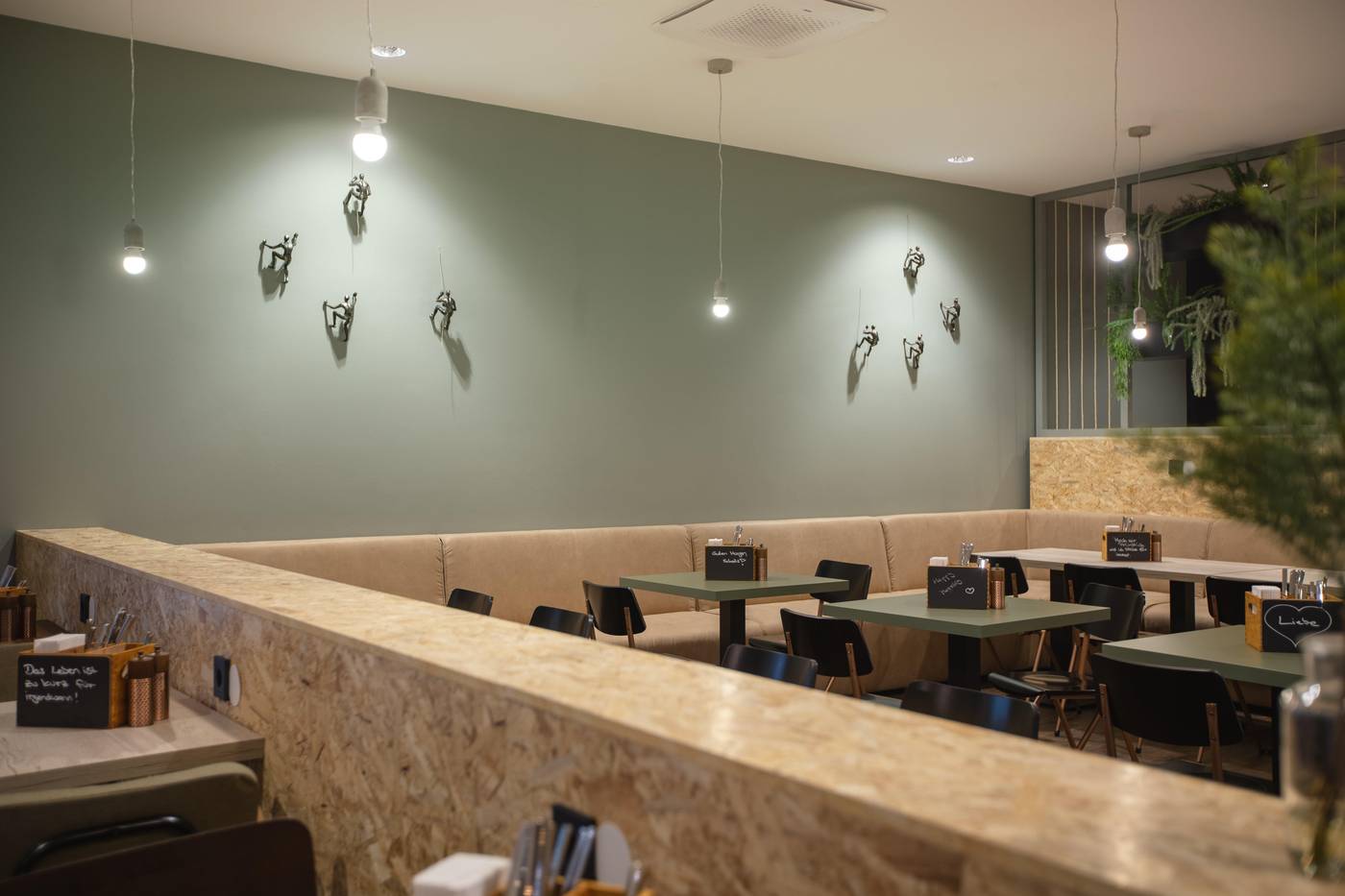 Holiday-Inn---The-Niu--Amity-Potsdam-Restaurant-14