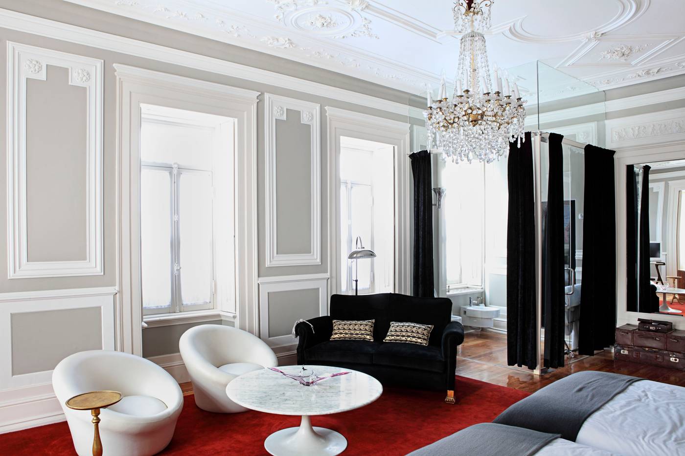 Palacete-Chafariz-Del-Rei-by-Unlock-Hotels-Room-2