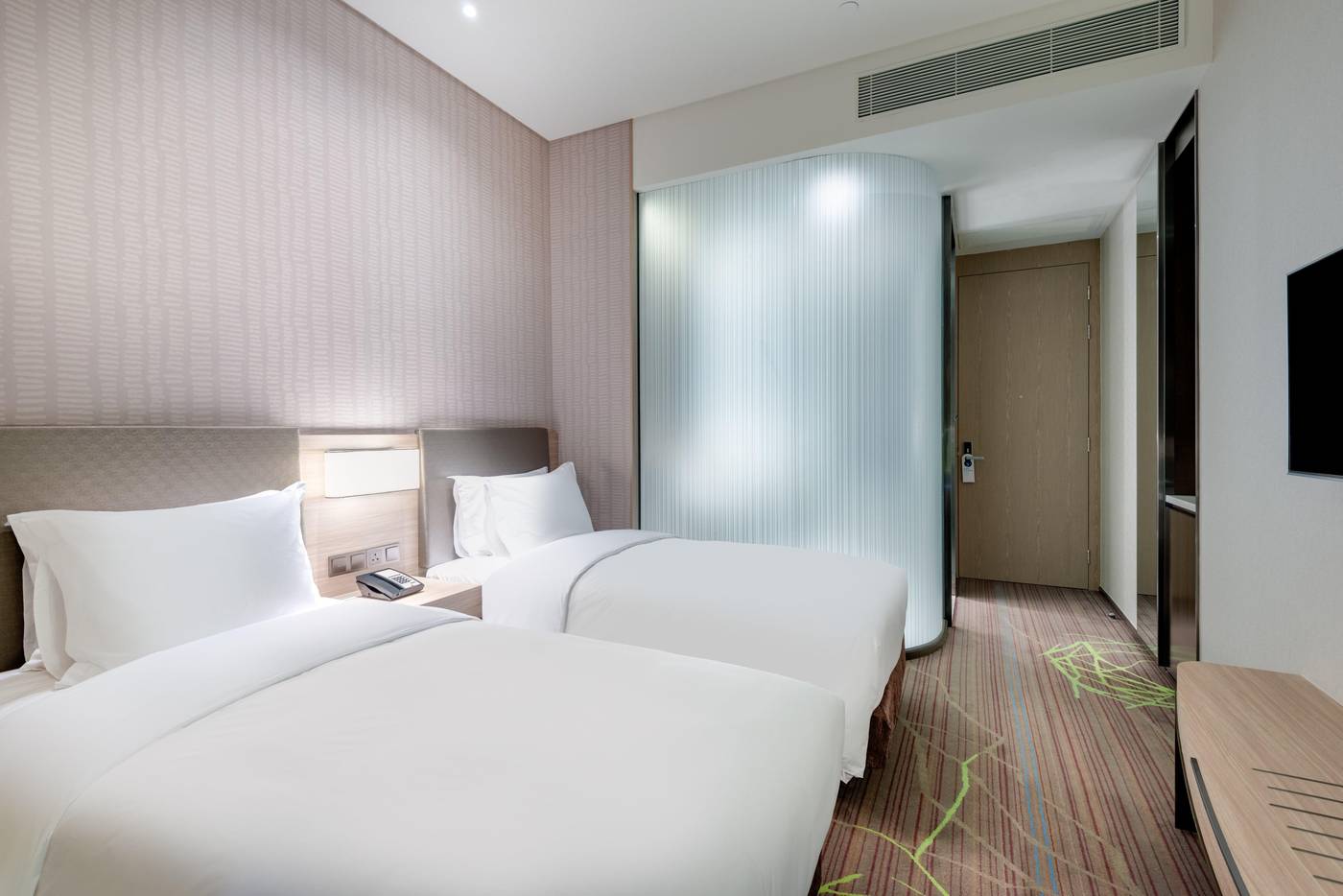 Holiday-Inn-Express-Hong-Kong-Kowloon-CBD2-Room-20