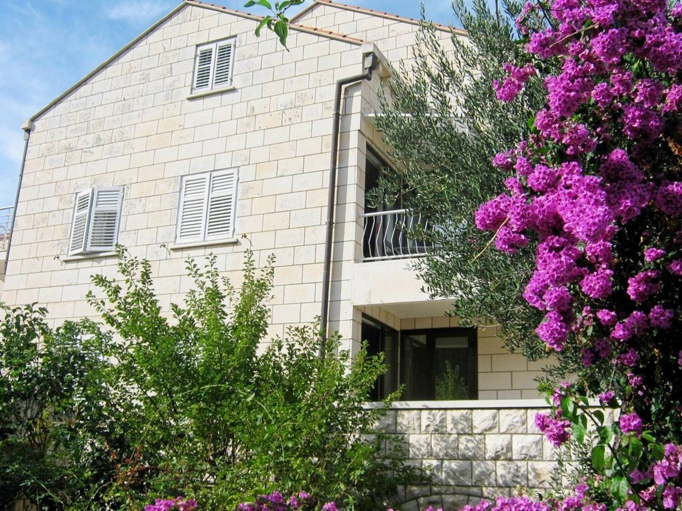 Apartments-Ivica-Lobby-2