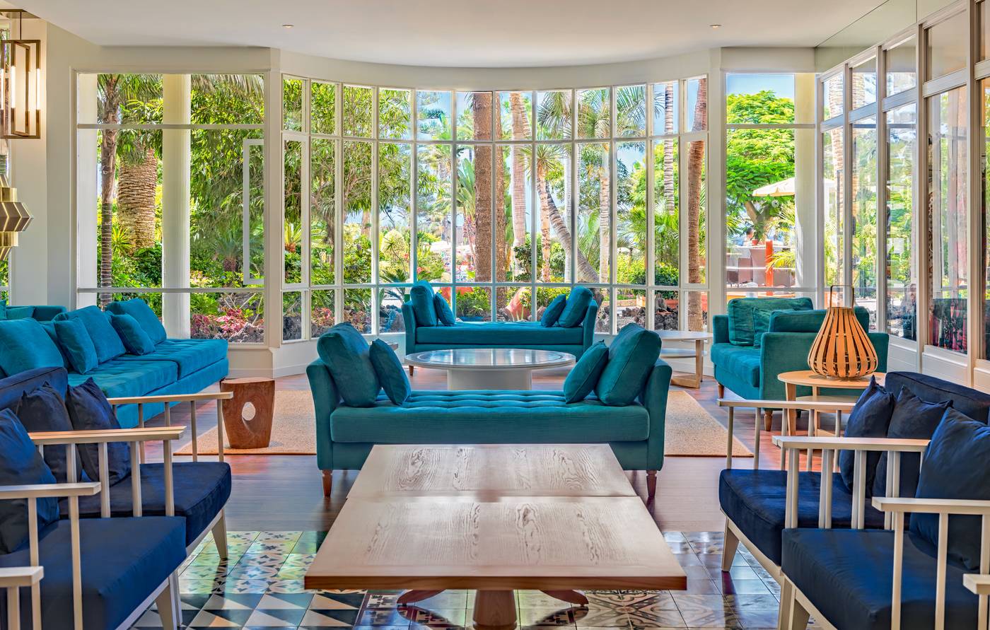 H10-Las-Palmeras-Lobby-37