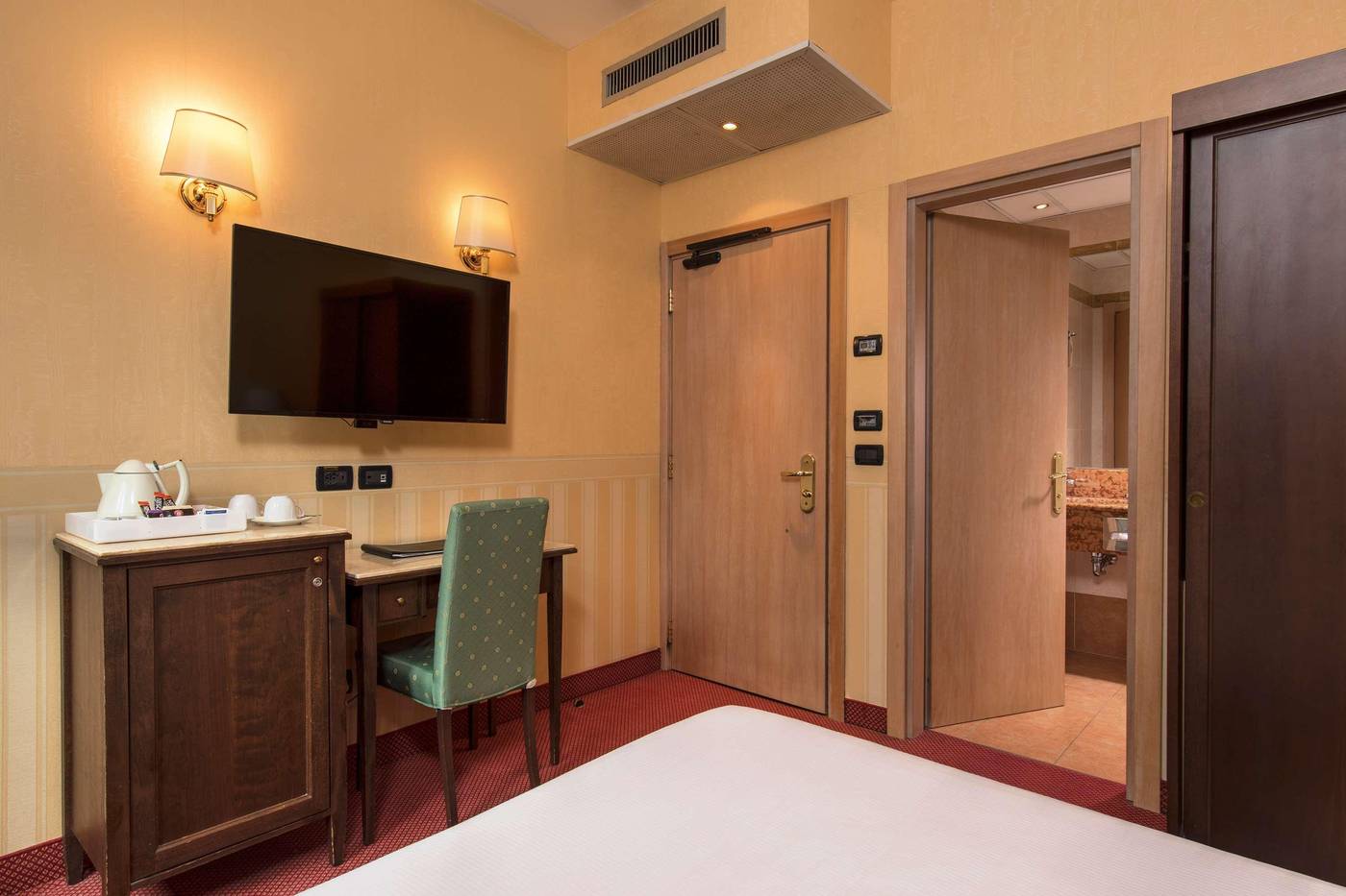Best-Western-Hotel-Tritone-Room-26