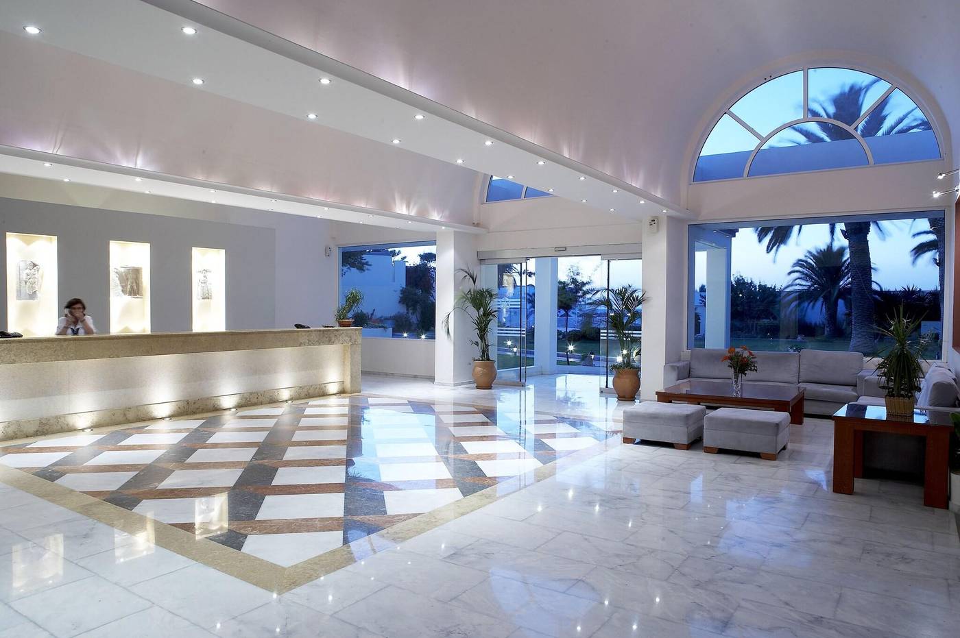 Avra-Beach-Resort-Hotel---Bungalows-Lobby-35