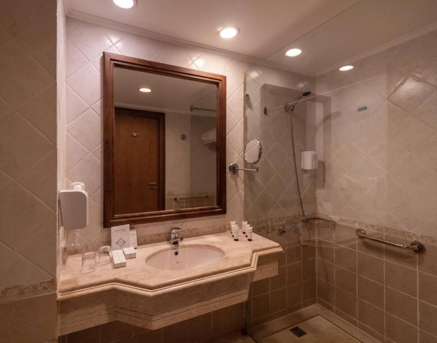 Serenity-Makadi-Beach-Room-43